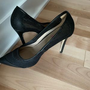 SEXY BLACK STILETTOS